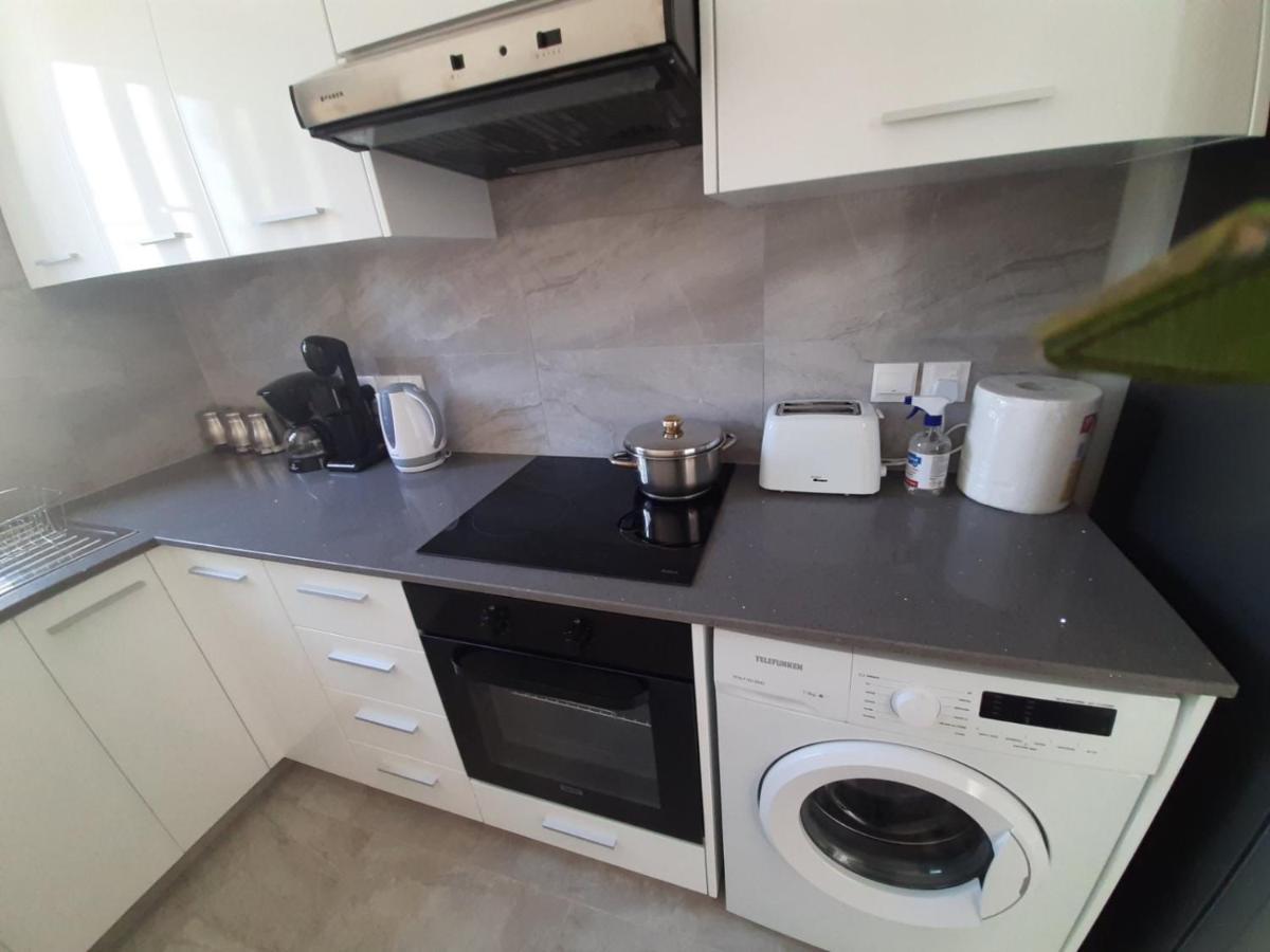 Kato Paphos 1Br Near Paphos Harbour/Beach/Sea Bagian luar foto