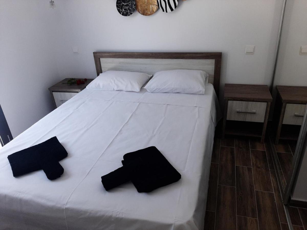 Kato Paphos 1Br Near Paphos Harbour/Beach/Sea Bagian luar foto