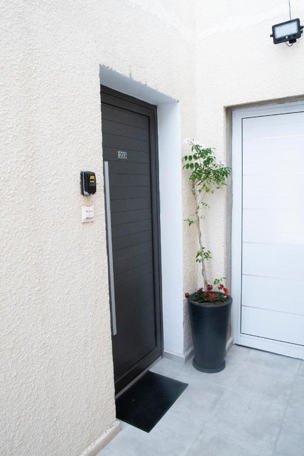 Kato Paphos 1Br Near Paphos Harbour/Beach/Sea Bagian luar foto